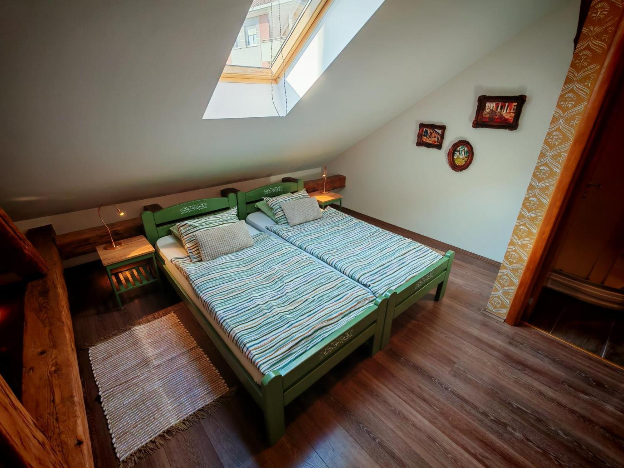 Guest House Relic Sombor Exterior photo